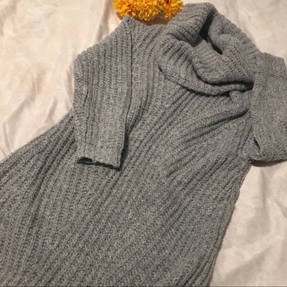 Charlotte Russe Sweaters - Charlotte Russe cozy gray over size sweater